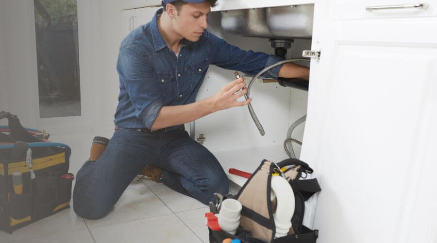 Expert burst pipe repair services in Upland, NE